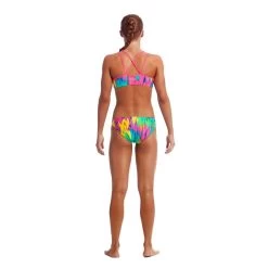 Funkita Mädchen Bikini Ruffles Criss Cross 7 Funkita Mädchen Bikini Ruffles Criss Cross -Schwimmausrüstung Funkita Maedchen Bikini Ruffles Criss Cross 90 03